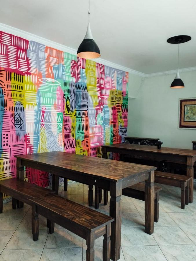 Knock Knock Hostel Curitiba Exterior foto